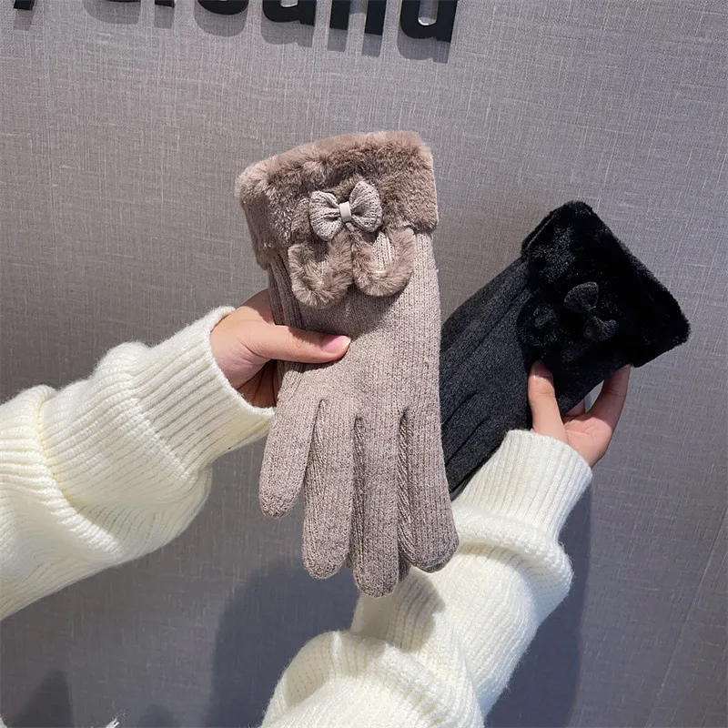 Wool Glove Lined - قفازات نسائية مبطنة بالصوف تعمل باللمس