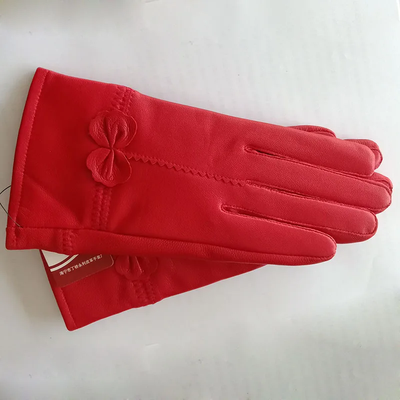قفاز نسائي شتوي دافئ من الجلد  - مراجعة Wool Glove Lined وسعره
