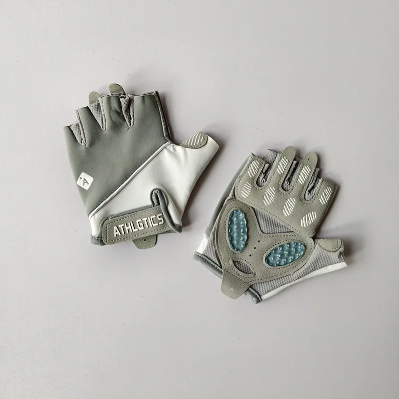 قفازات اللياقة البدنية النسائي - مراجعة Cycling Glove Padded وسعره