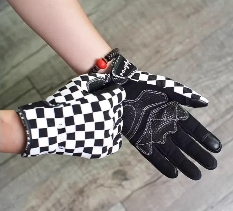 قفازات Uglybros للدراجات النار - مراجعة Leather Driving Glove وسعره